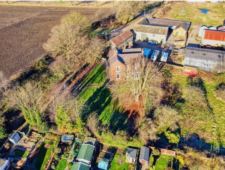 Dunston Farm, Dunston Road, Chesterfield S41 9RL