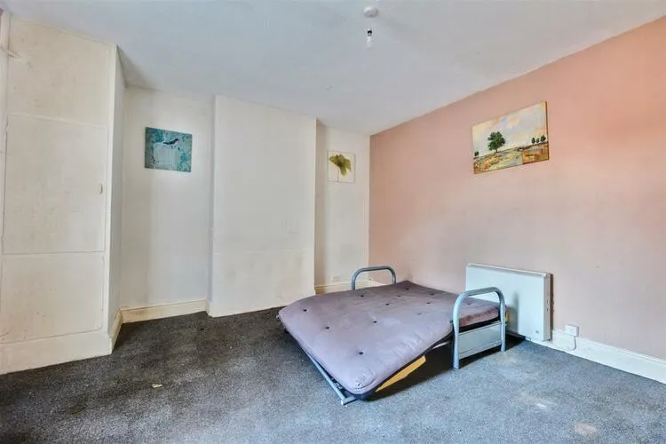 6 Oxford Street, Long Eaton, Nottingham NG10 1JR