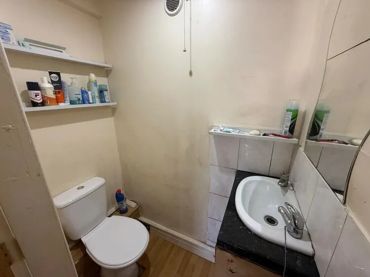 1A & 1B Radford Grove Lane, Nottingham NG7 5QB