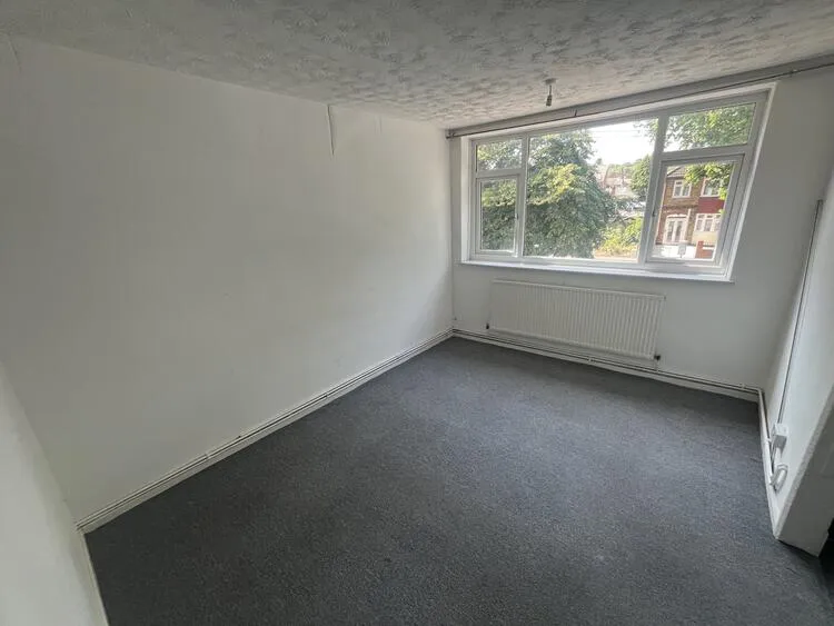 142A Beaumanor Road, Leicester, Leicestershire LE4 5QB