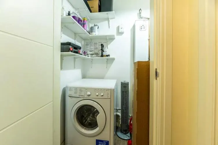 Flat 28, St. Marys Court, 21 St. Marys Gate, Nottingham NG1 1AY