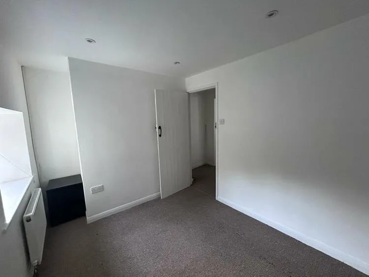 33 Town Street, Marple Bridge, Stockport SK6 5AA