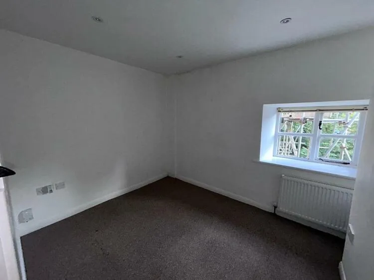 33 Town Street, Marple Bridge, Stockport SK6 5AA