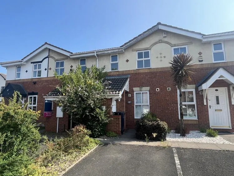 32 Victoria Gardens, Cradley Heath, West Midlands B64 5LX