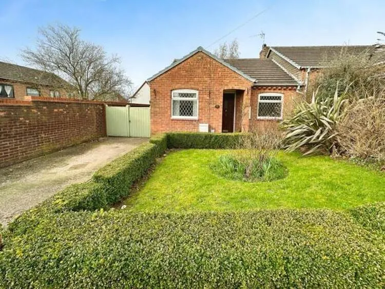 5 Harvest Hill, Midway, Swadlincote, Derbyshire DE11 0XA