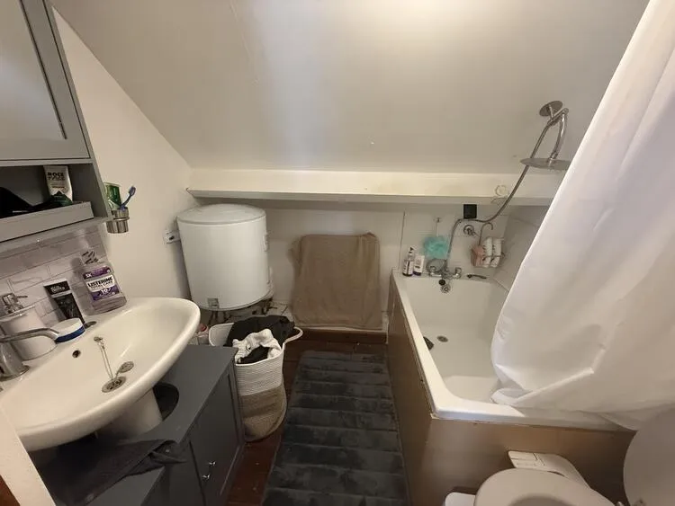 Unit 1, 2, 3 and Peak House at 77 Appleton Gate, Newark NG24 1LP