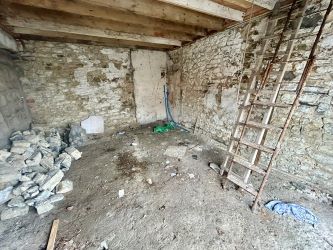 Freehold detached, two storey coach house in a popular location in Barry with development potential for variety of uses subject to necessary planning consents.