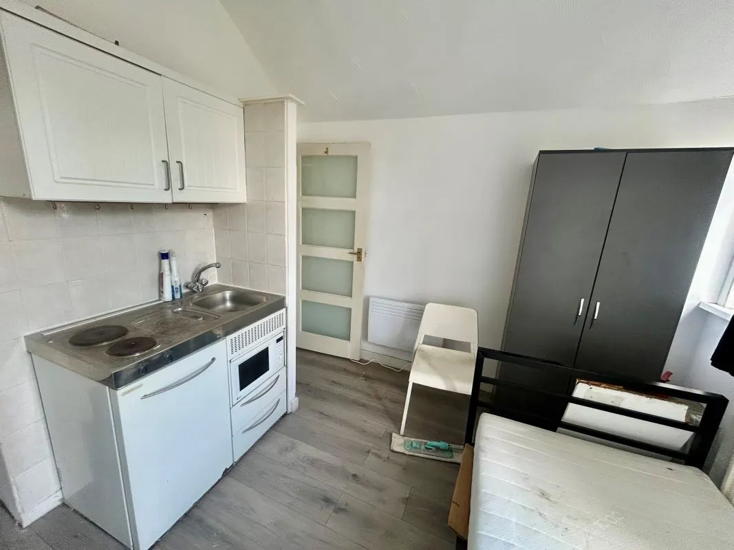 Bay-fronted residential investment split into 4 units in sought after location. Informed rental income of £29,700pa representing an Initial Gross Yield of circa 12%.