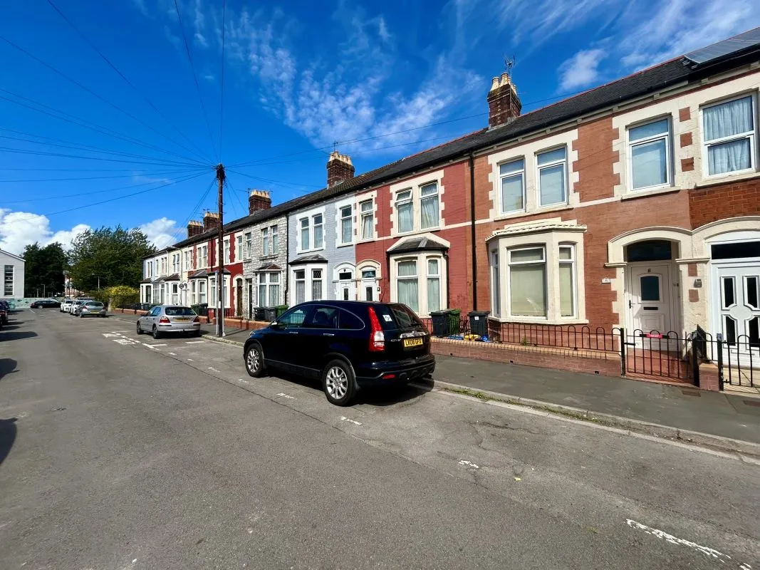 A traditional extended mid terraced house located in Riverside, offering excellent potential for modernisation and improvement. Within a short distance to the city centre.