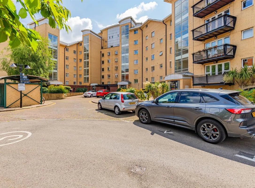 Two bedroom apartment in Adventurers Quay in Cardiff Bay offering secure living with stunning views over the River Taff and surrounding area producing an approx. 7.1% gross net yield.