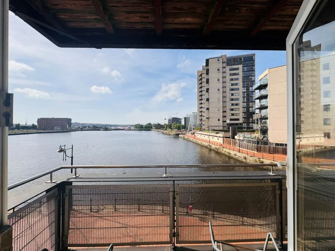 Two bedroom apartment in Adventurers Quay in Cardiff Bay offering secure living with stunning views over the River Taff and surrounding area producing an approx. 7.1% gross net yield.