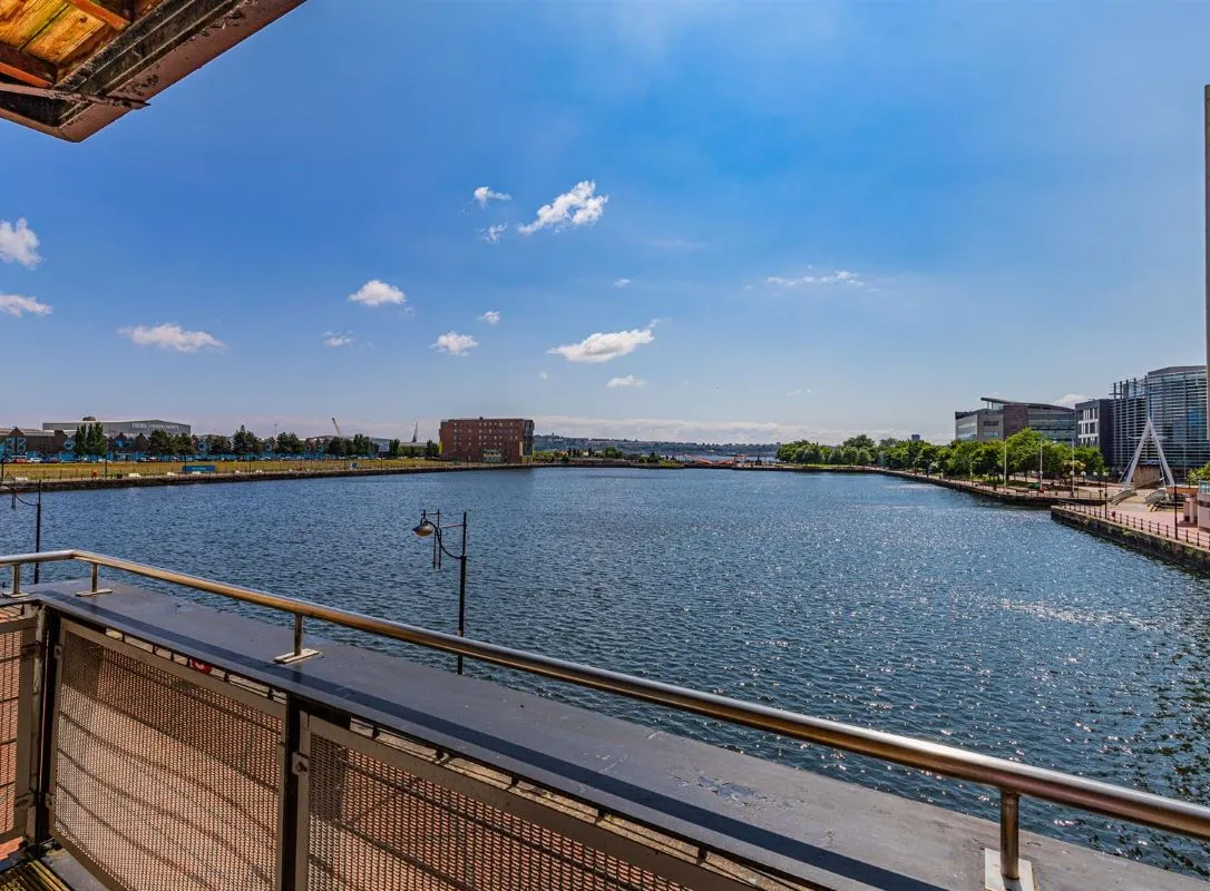 Two bedroom apartment in Adventurers Quay in Cardiff Bay offering secure living with stunning views over the River Taff and surrounding area producing an approx. 7.1% gross net yield.