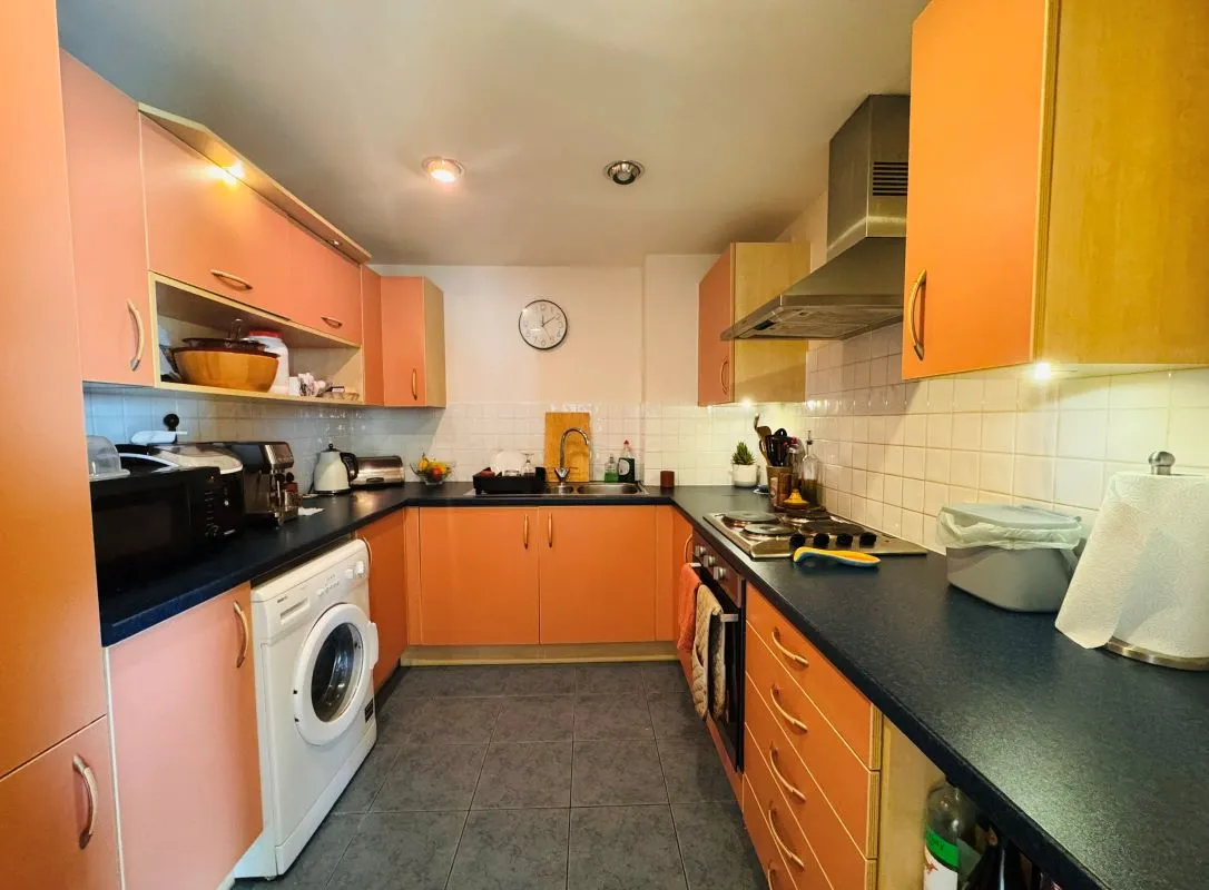 Two bedroom apartment in Adventurers Quay in Cardiff Bay offering secure living with stunning views over the River Taff and surrounding area producing an approx. 7.1% gross net yield.