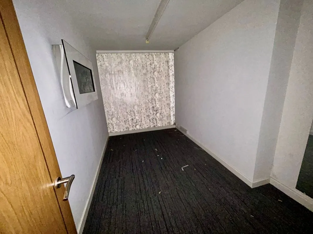 A pair of four-storey Victorian villas in the heart of Cardiff city centre with parking to the rear. Currently arranged as office space but could be suitable for a variety of uses, subject to consents. Vacant.