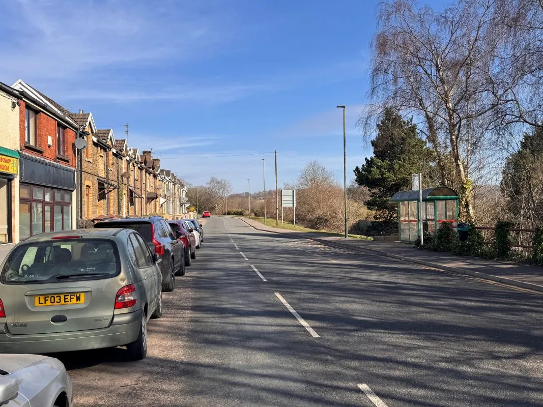 A parcel of freehold vacant land approx. 0.03 acres situated in the residential village of Pontllanfraith. Within close distance of Blackwood town centre.