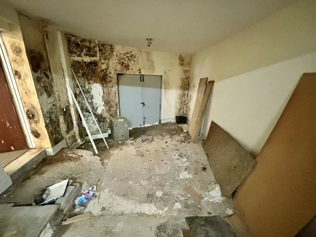 Opportunity to acquire this three storey end of terrace property in Neath. Two commercial units to the ground floor plus a barbers shop with residential redevelopment opportunity to upper floors and a large rear car park with a part-outbuilding also included.