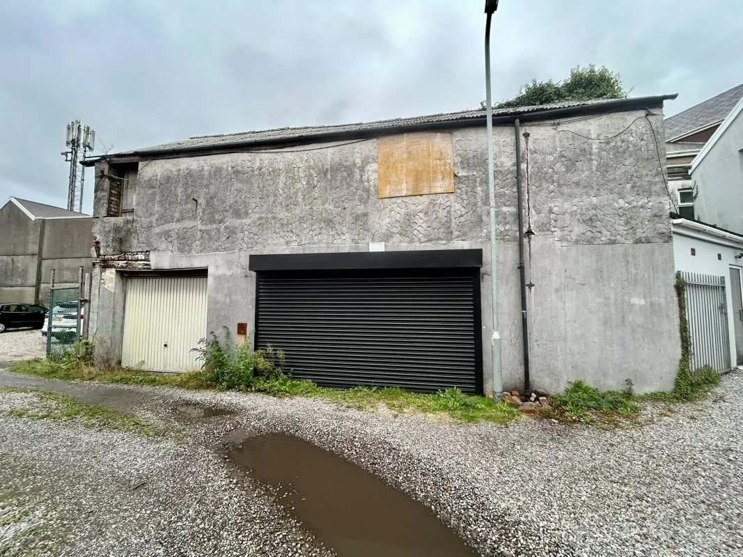 Opportunity to acquire this three storey end of terrace property in Neath. Two commercial units to the ground floor plus a barbers shop with residential redevelopment opportunity to upper floors and a large rear car park with a part-outbuilding also included.