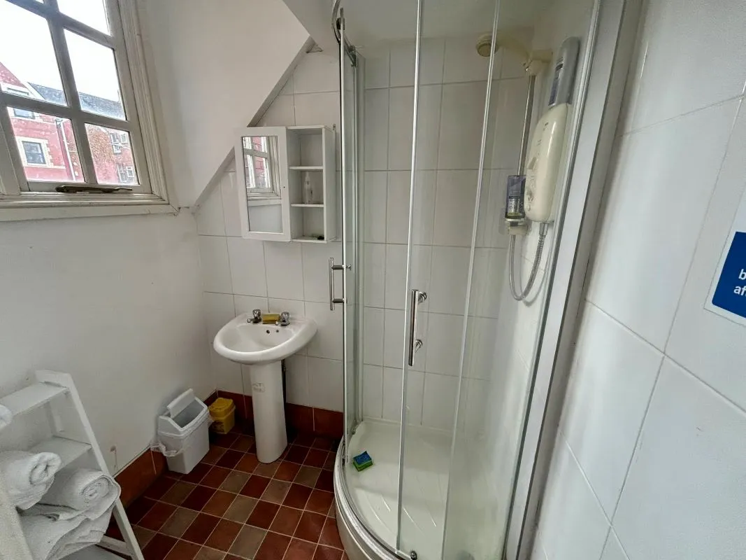 Two storey office investment property in the centre of Newport let for £12,000 per annum representing an Initial Gross Yield of 12%. Planning awarded for conversion to a 5 bed HMO.