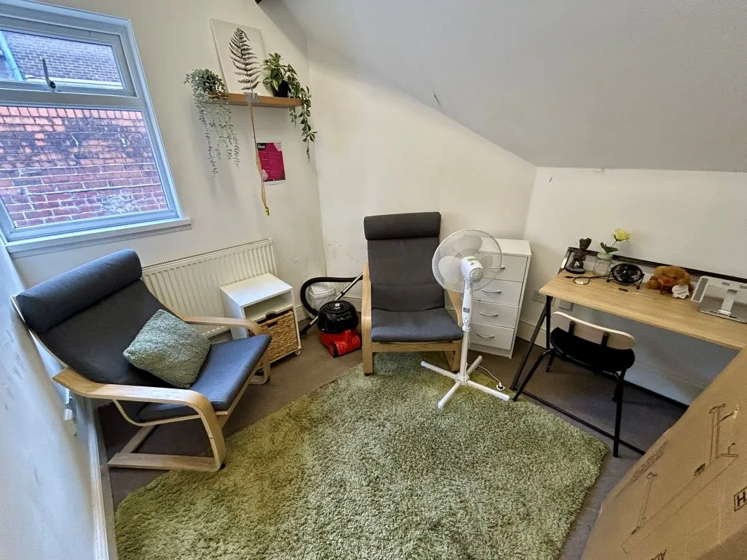 Two storey office investment property in the centre of Newport let for £12,000 per annum representing an Initial Gross Yield of 12%. Planning awarded for conversion to a 5 bed HMO.