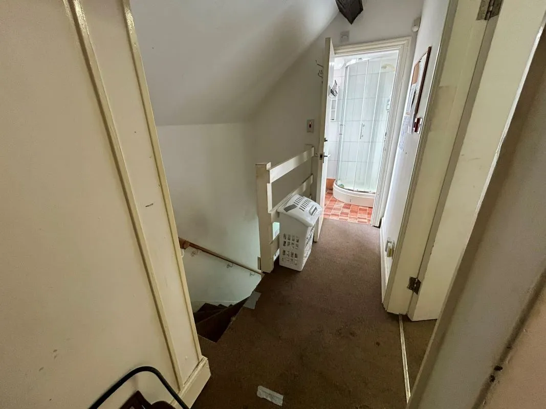 Two storey office investment property in the centre of Newport let for £12,000 per annum representing an Initial Gross Yield of 12%. Planning awarded for conversion to a 5 bed HMO.