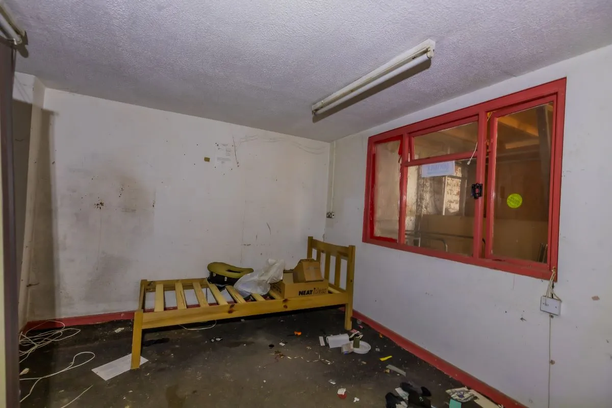 Large warehouse/workshop extending to approximately 5400 sq ft (502 sqm) which could be suitable for a wide variety of uses or complete redevelopment, subject to any necessary consents.