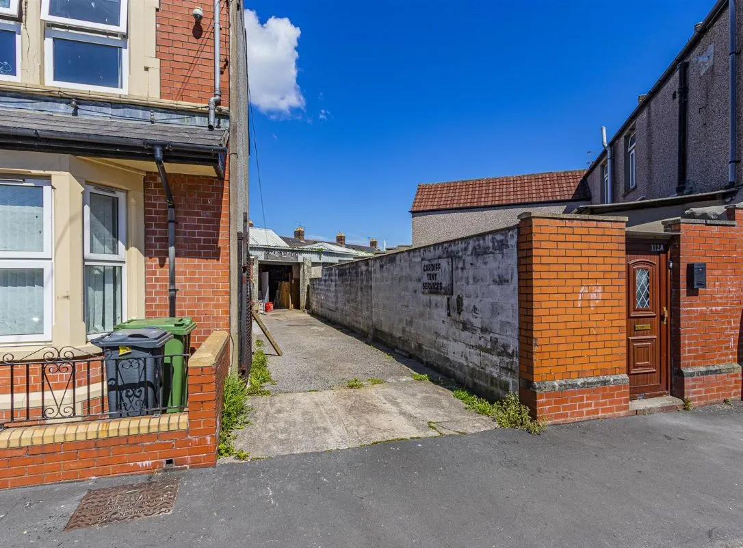 Large warehouse/workshop extending to approximately 5400 sq ft (502 sqm) which could be suitable for a wide variety of uses or complete redevelopment, subject to any necessary consents.