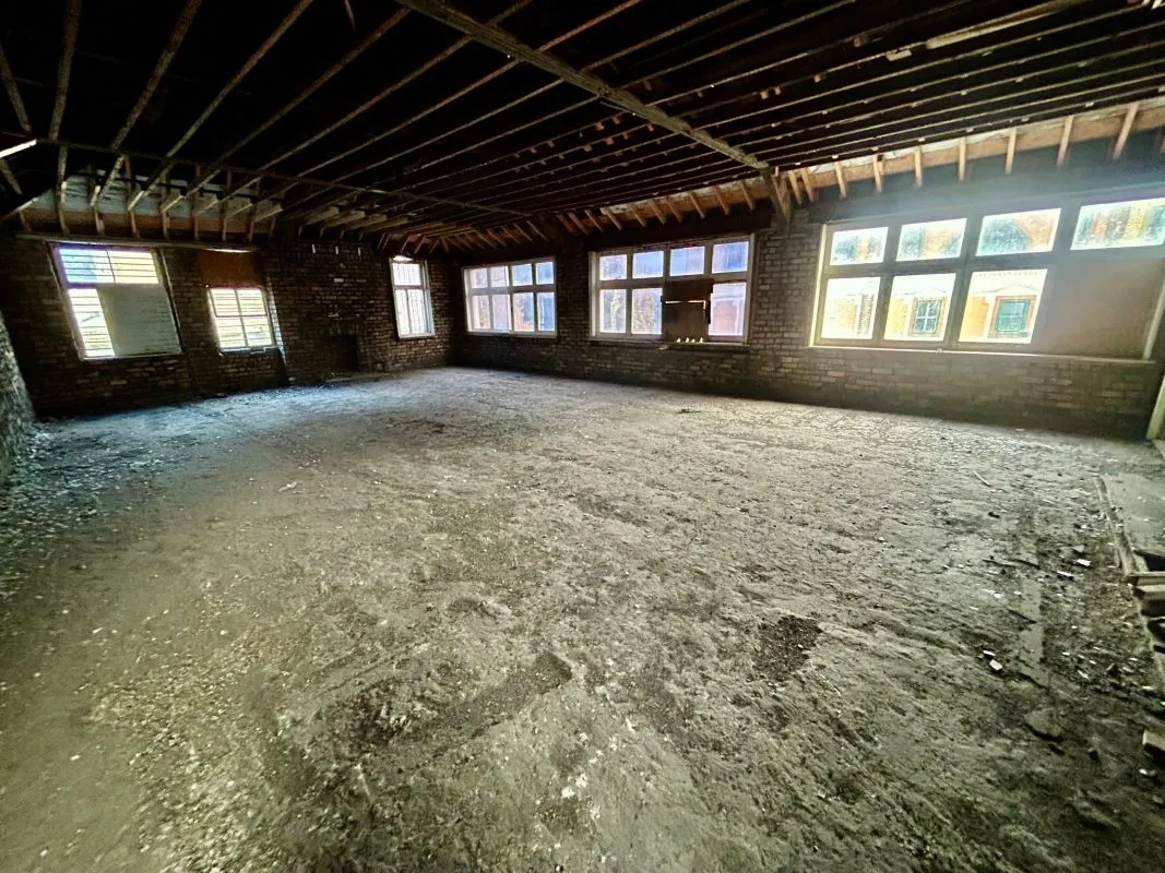 Prominent property on Churchill way and close to Queen street extending to approximately 8,571 sqft (796sqm) which could be suitable for a variety of uses, subject to consents.