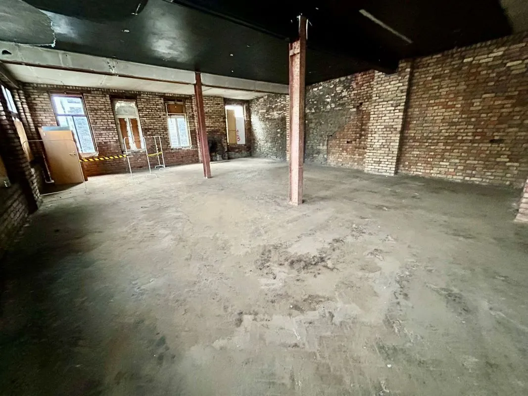 Prominent property on Churchill way and close to Queen street extending to approximately 8,571 sqft (796sqm) which could be suitable for a variety of uses, subject to consents.