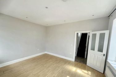 Two bedroom terraced house set on the desirable Cottrell Road in Roath. The property is a short walk away from Cathays and Cardiff City Centre. Sold with vacant possession.