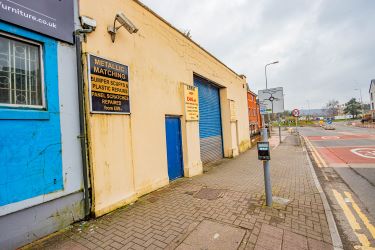 Large industrial unit in this busy area of Cardiff extending to approximately 5,500sqft formerly operated as a car servicing garage. Suitable for a variety of uses, subject to any necessary consents. Please note that the adjacent building is for sale as the previous lot.