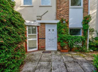 Unique and private four bedroom detached property in extensive grounds in this popular area with far reaching views. In very good condition but in need of complete modernisation throughout.