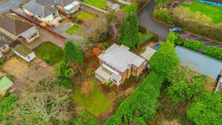 Unique and private four bedroom detached property in extensive grounds in this popular area with far reaching views. In very good condition but in need of complete modernisation throughout.