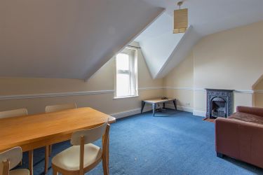 Three storey period investment property in this popular road. Arranged as 3 X Two bedroom apartments with current income totalling £2900pcm (£34,800pa), representing a 10% Initial gross yield.