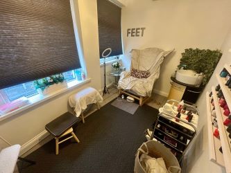 Investment opportunity close to busy shopping area of Cowbridge road in Canton. Entire building let to a well established salon business with rental income of £15,000pa, representing an initial gross yield of 11.5%.