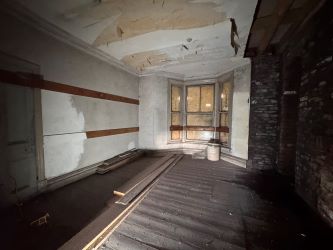 A development opportunity to acquire this three storey mixed use building for refurbishment ideally located in a popular high street in Tonypandy. Sold with vacant possession.