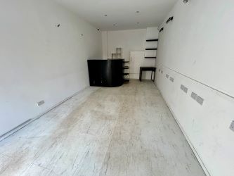 Vacant retail unit extending to 240sqft (22sqm) approx located on the outskirts of Cardiff city centre. Let until very recently for £6500pa representing an Initial gross yield of 14.5%.
