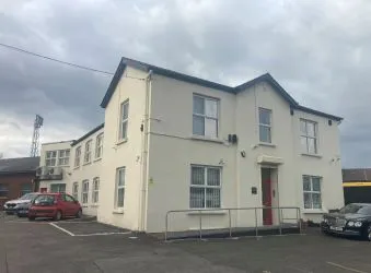 Workshop and two storey offices extending to a total of 9121 sqft (847sqm) approx in this popular and well-positioned industrial estate.