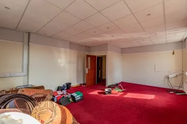 Workshop and two storey offices extending to a total of 9121 sqft (847sqm) approx in this popular and well-positioned industrial estate.
