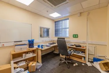 Workshop and two storey offices extending to a total of 9121 sqft (847sqm) approx in this popular and well-positioned industrial estate.