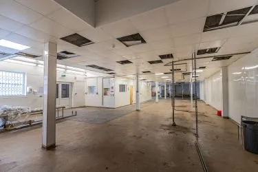 Workshop and two storey offices extending to a total of 9121 sqft (847sqm) approx in this popular and well-positioned industrial estate.