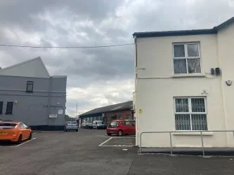 Workshop and two storey offices extending to a total of 9121 sqft (847sqm) approx in this popular and well-positioned industrial estate.
