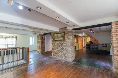 Extensive semi-detached former pub and most recently gift shop and gallery (Fabio) which has been partly re-developed to offer four apartments to the upper floors (two completed) with further potential to the lower floors for commercial or residential use, (subject to consents).