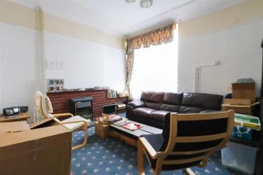Spacious Four Storey mixed-use investment property in this popular area of Barry with informed rents totaling £1875pcm (£22,500pa) representing an initial net yield of 7.5%.