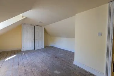 Extensive semi-detached former pub and most recently gift shop and gallery (Fabio) which has been partly re-developed to offer four apartments to the upper floors (two completed) with further potential to the lower floors for commercial or residential use, (subject to consents).