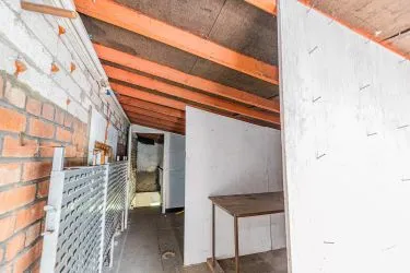Detached two storey coach house with single storey annexe in popular location. Planning permission awarded for the demolition and construction of a three bedroom detached house. (Ref - 25/00381/VAR)