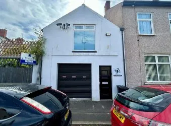 Semi-detached coach house in this popular area of Newport which could be suitable for a variety of uses, subject to consents.