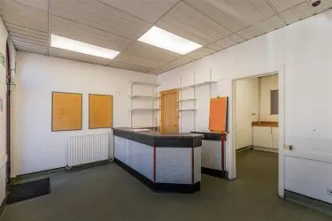 Opportunity to acquire this two storey property suitable for a variety of uses located on the prominent Cowbridge Road in Cardiff.