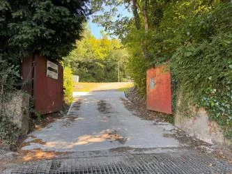 Investment opportunity to acquire approx. 5 acres of prime quarry land. Located in the semi rural setting of Cwm-Nant-yr-Odyn in Springfield, Pontllanfraith.