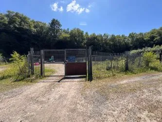 Investment opportunity to acquire approx. 5 acres of prime quarry land. Located in the semi rural setting of Cwm-Nant-yr-Odyn in Springfield, Pontllanfraith.