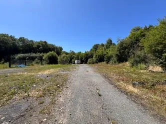 Investment opportunity to acquire approx. 5 acres of prime quarry land. Located in the semi rural setting of Cwm-Nant-yr-Odyn in Springfield, Pontllanfraith.
